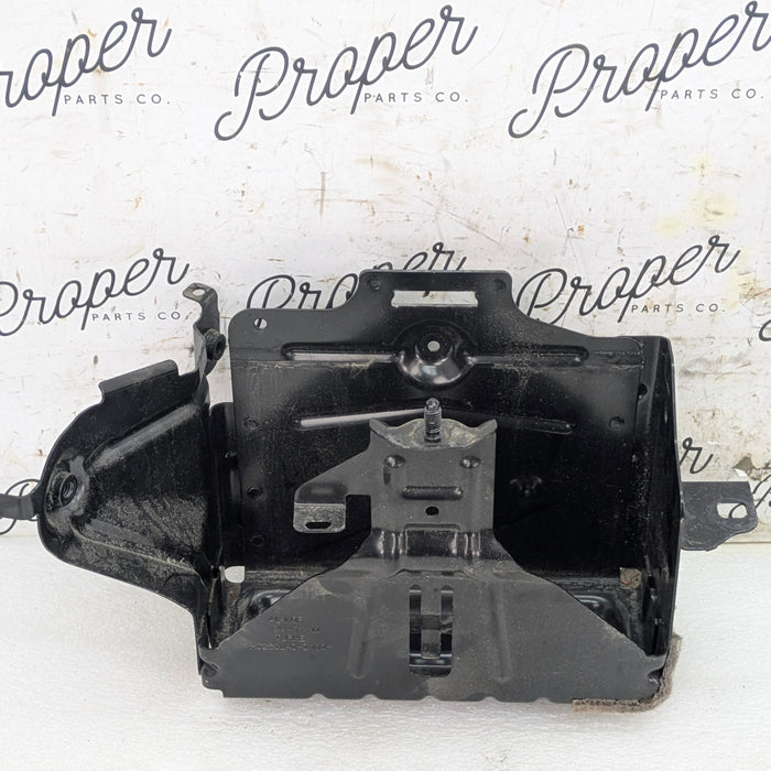 BMW G22 G23 G20 G26 430ix 330ix 330ex Engine Bay Battery Tray Holder Bracket 6832935