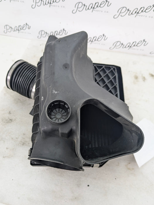 BMW E60 E61 M5/E63 E64 M6 Right/Passenger Side Intake Air Box Filter Housing & MAF 7834501/7834213