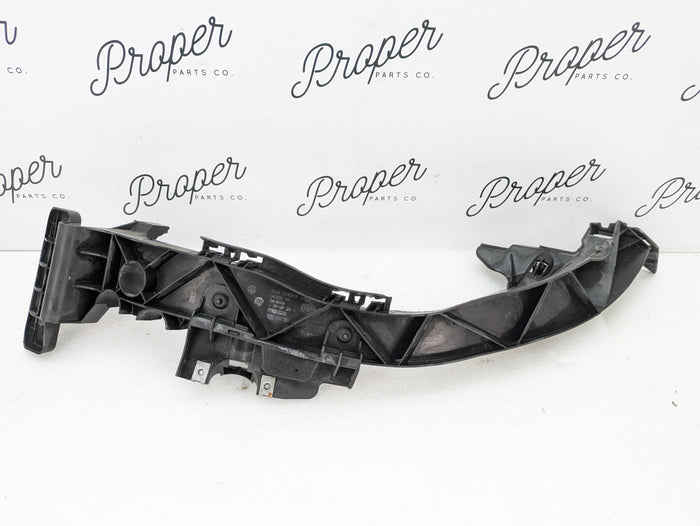 BMW E82 E88 135i 128i Left Side/Driver Headlight Bracket 7148761