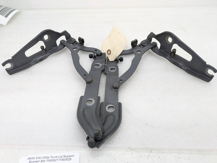 BMW E90 E92 335xi 328xi Trunk Lid Support Bracket Hinges Set Space Gray 7060627/7060628