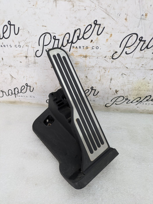 Chevrolet C7 Corvette Stingray Z51 Throttle/Gas/Accelerator Pedal 22936178
