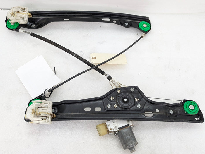 BMW E90 E91 M3 335xi 328xi Sedan Wagon Front Right Passenger Window Motor Regulator 51337140588