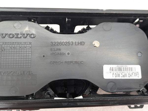2021 Volvo V60 T6 R-Design Center Console Cup Holder W/Silver Roller Cover 32260733/32289726