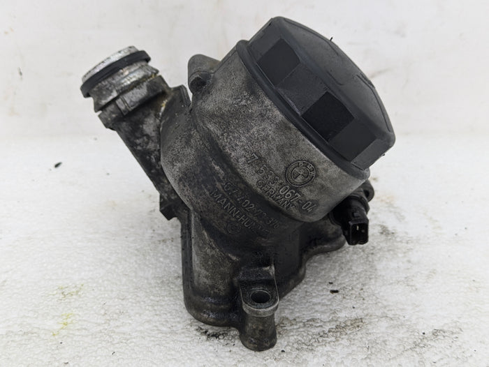 BMW E90 E91 E92 E92 328i 335i N52 N54 N55 Engine Oil Filter Housing 7533067