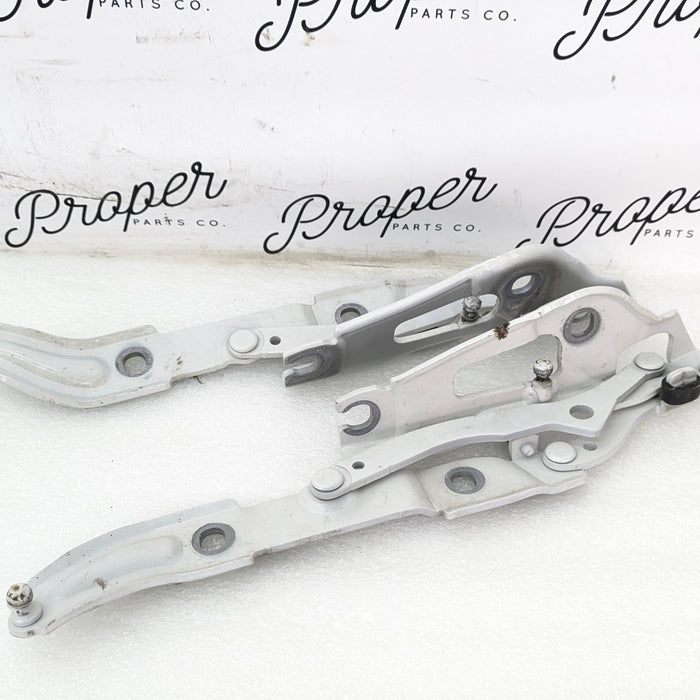 BMW F22 F23 228xi M235xi 230xi M240xi F87 M2 Trunk Lid Left & Right Hinge Set Mineral White (A96) 7304558/7304557