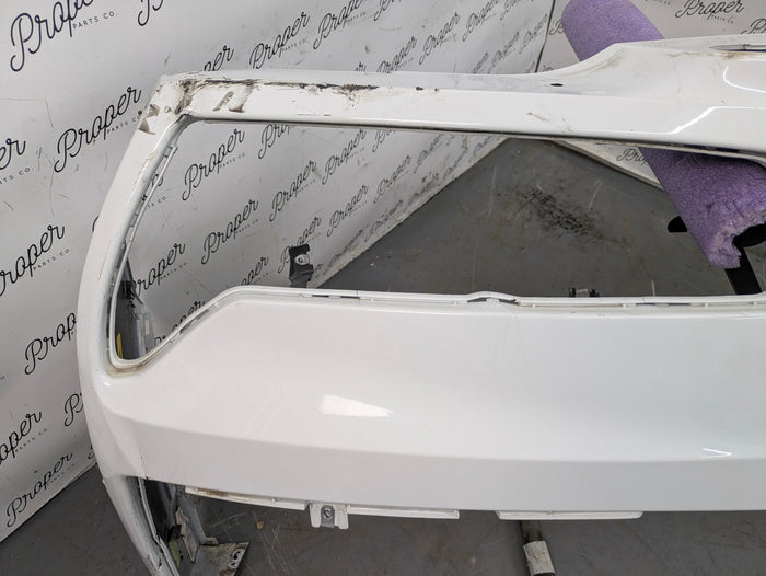 Chevrolet C7 Corvette Stingray Upper Rear Bumper Cover Arctic White (G8G) 84139444/84411653 *DAMAGED*