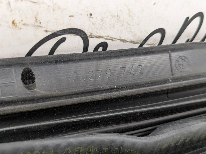 BMW F32 430xi 440xi 428xi 435xi Right/Passenger Side Rubber Door Seal Gasket Weatherstrip 7279742
