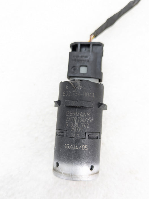 BMW E60 E61 M5 550i 545i 530xi Front Bumper PDC Parking Aid Sensor & Harness 6928361