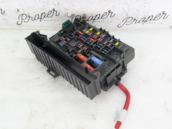 BMW E90 E91 E92 E93 3 Series Front Power Distribution Fuse Box 9119444