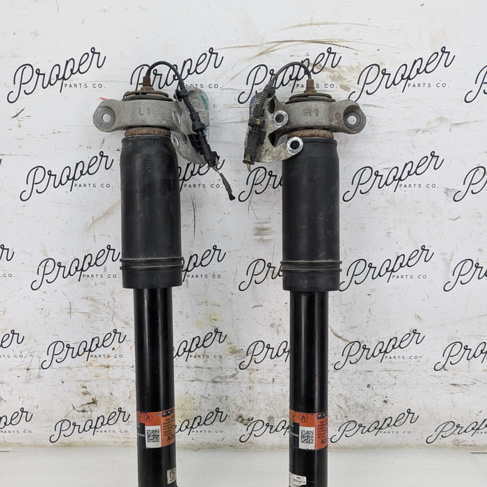 2018 Chevrolet 6th Gen Camaro 2SS Rear Left & Right Variable Damping Shock Assembly Set Pair 84219920/84219921