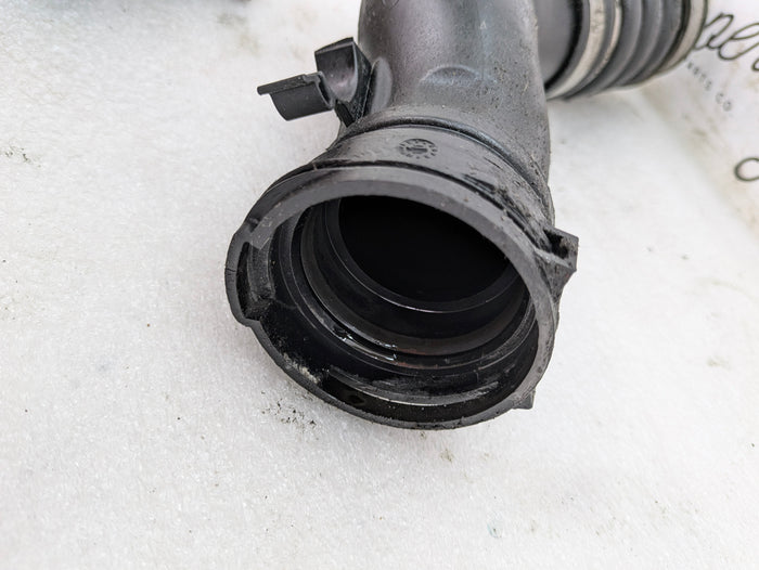 E92 E90 E93 335xi 335i E82 E88 135i N55 Turbo to Intercooler Pipe Tube Hose 7599293