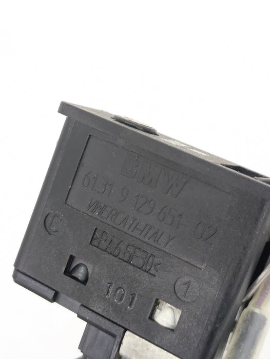 BMW E90 E91 E92 E93 335xi M3 330xi 328xi 325xi 323i USB/AUX Ports & Wiring Harness 9187009/9129651