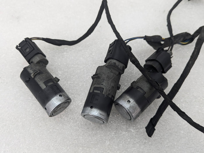 BMW E60 E61 M5 Front Bumper Harness & Parking Aid Ultrasonic Sensors White 6989071