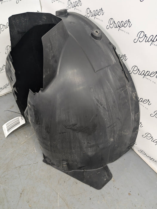 2021 Volvo V60 T6 R-Design Front Right/Passenger Side Fender Liner Splash Guard 31425476