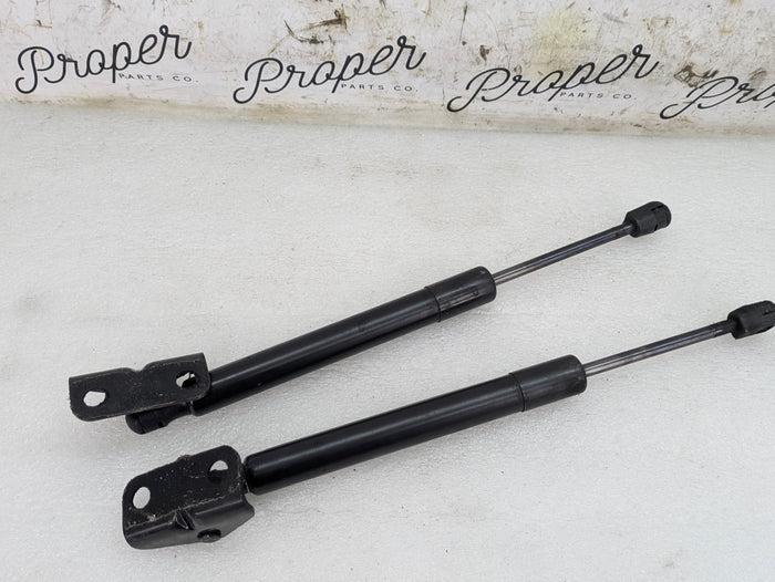 Chevrolet C7 Corvette Stingray Z51 Rear Hatch/Trunk/Liftgate Left & Right Struts W/Mounting Brackets 22772879/17995WA3