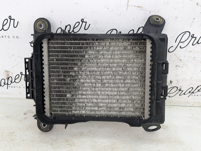 BMW F22 F23 228xi 228i M Sport N20 N26 Auxiliary Engine Oil Cooler & Plastic Shroud/Frame/Bracket 7600697/7600698