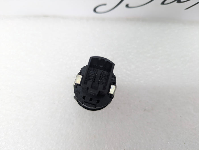 2015-2018 Audi 8U Q3 Engine Start Stop Ignition Switch 8U0905217A