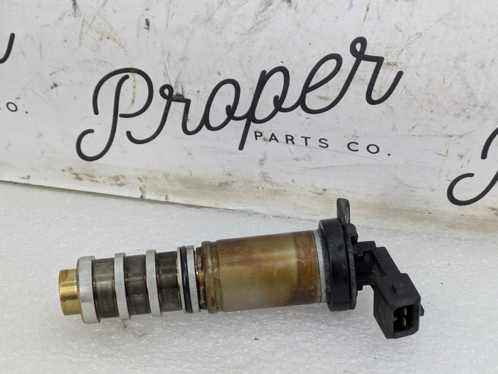BMW E90 E92 E93 E82 E88 F22 F30 F32 F33 F34 F36 F10 135i 235i 335i 435i 535i N55 Engine VANOS Solenoid 4618965