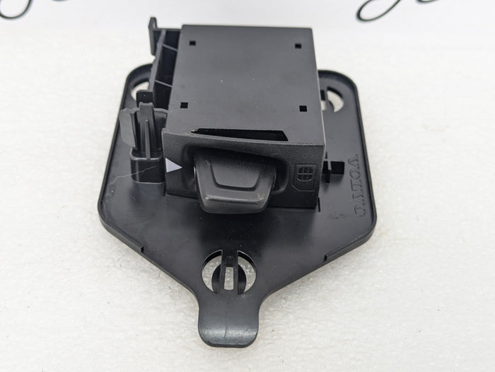 2021 Volvo V60 T6 R-Design SIM Card Carrier Reader Control Module 32279274