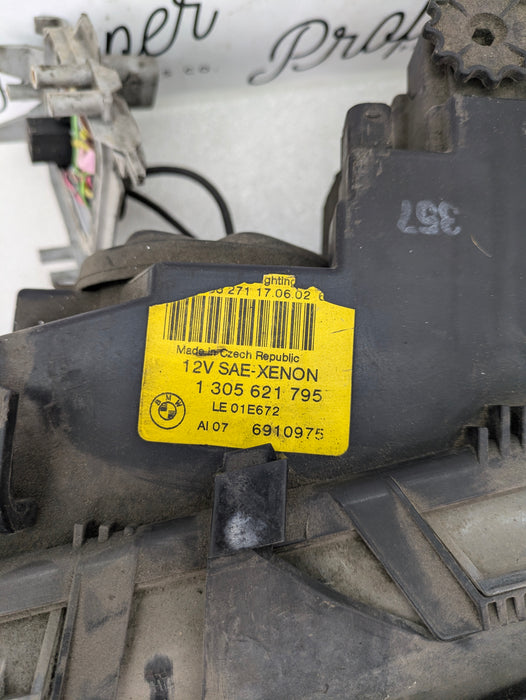 BMW E46 330i 325i Sedan/Wagon LCI Front Left Bi-Xenon Headlight 6910975 *For Parts*