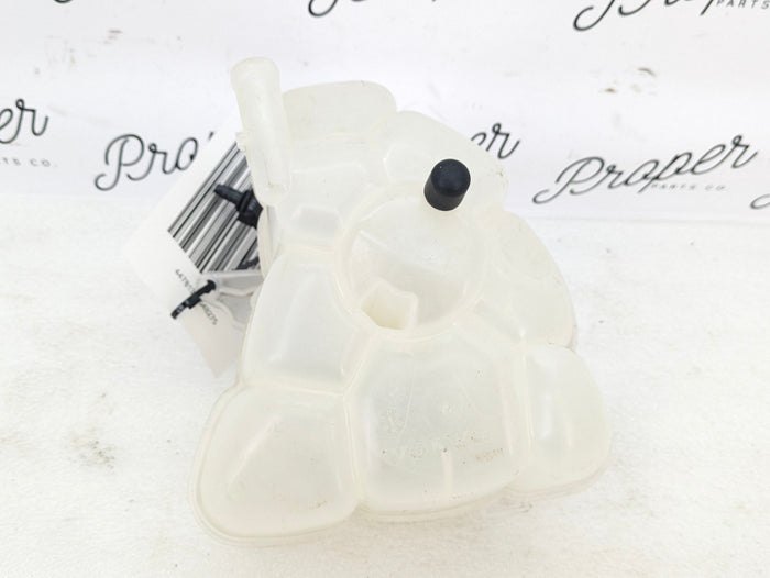 2021 Volvo V60 T6 R-Design Coolant Reservoir Expansion Tank Bottle 31465682