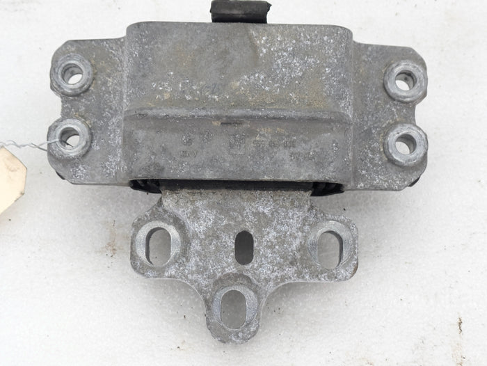 2016-2018 Audi 8U Q3 Engine Transmission Mount & Dogbone Support Set 6N0199262K/3C0199555/3C0199855M