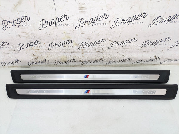 BMW G22 430ix 440ix M Sport Left/Right Driver/Passenger Door Sill Trim Set Pair 8077315 *DAMAGED*