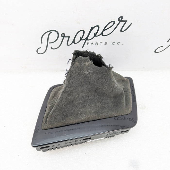 Chevrolet C7 Corvette Stingray Automatic Transmission Shift Boot W/Light Module 22789411/22789411 *DAMAGED*