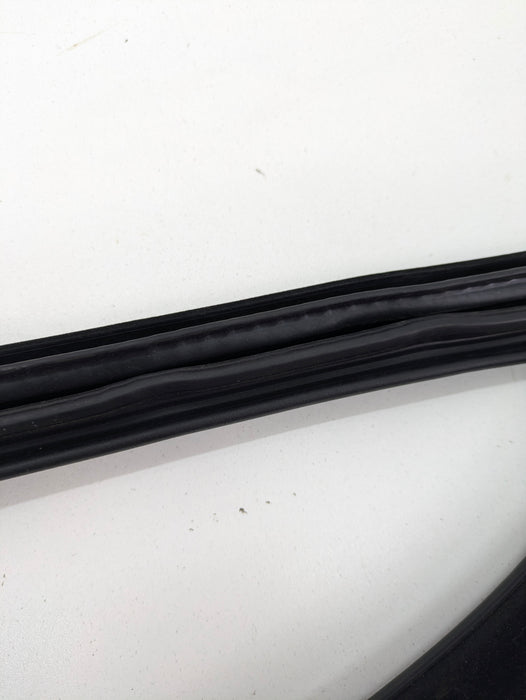 BMW E93 335is 335xi 335i 328xi 328i M3 Right/Passenger Side Rubber Door Seal Gasket 51767162404
