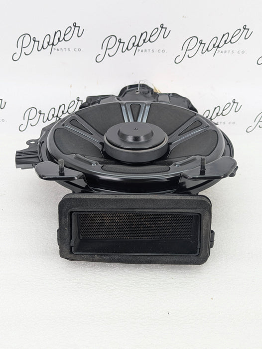 2021 Volvo V60 T6 R-Design Audio Subwoofer Sub Speaker 31456823