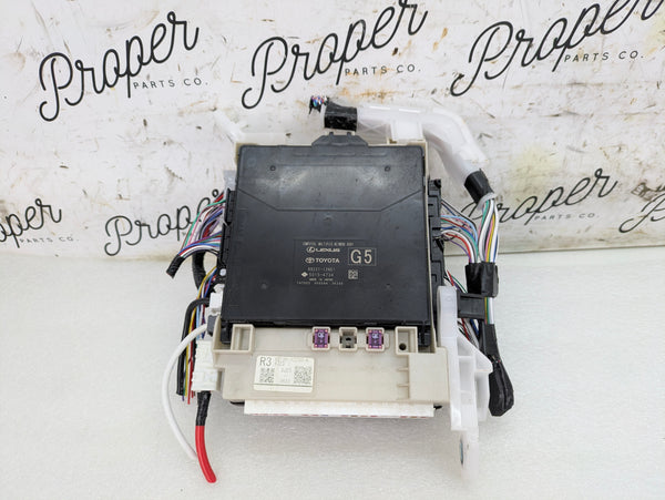 Toyota GZEA14 GR Corolla Multiplex Body Control Module & Junction Block Fuse Box 89221-12N51/82730-12Z50