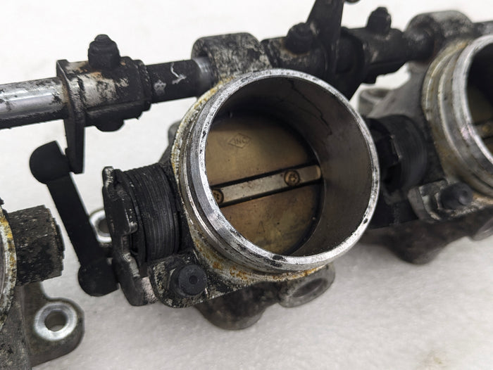 BMW S85 E60 E61 M5 E63 E64 M6 Throttle Body Assembly & Hall Sensor Cylinder 1-5 13547841814