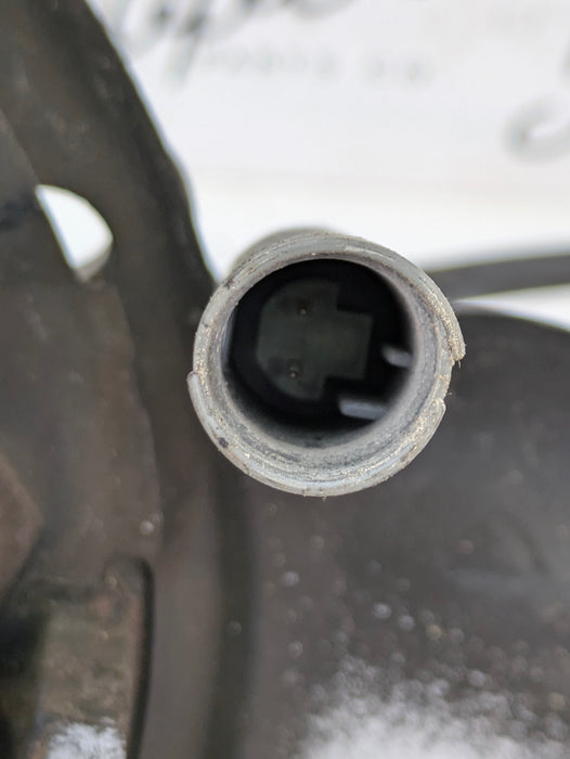 BMW E82 E88 E90 E91 E92 E93 135i 335xi 328x Right Rear Spindle Hub Knuckle 6774808