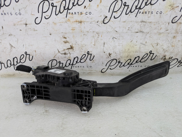 2015 Chevrolet 5th Gen Camaro 2SS Accelerator/Throttle/Gas Pedal & Travel Position Sensor 22741799