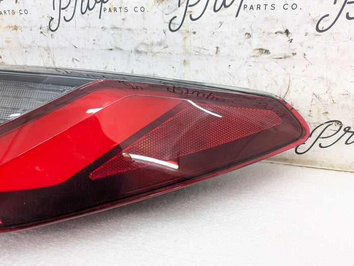 BMW G22 G26 430ix M440ix G82 M4 Pre-LCI Rear Right/Passenger Side Outer LED Tail Light Assembly 63217477606