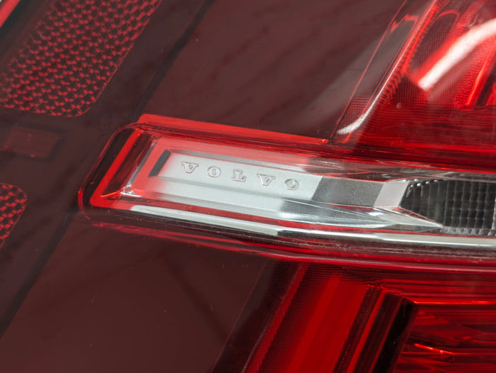 2021 Volvo V60 T6 R-Design Rear Left/Driver Side Outer Tail Light 32291360
