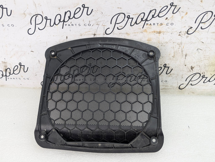 BMW G22 G23 G20 G26 430ix 330ix 330ex Left/Right Subwoofer Speaker Grill Cover 2622658