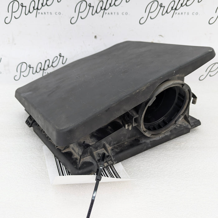 BMW E46 330Ci 330i M54B30 3.0 Intake Muffler Upper Air Filter Box 7601972