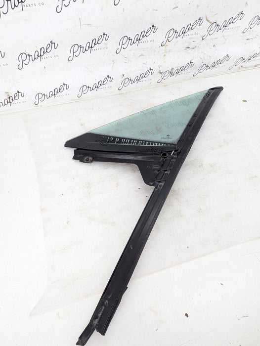 BMW Z3 M Roadster Driver Left Side Door Front Quarter Window Glass 8410161