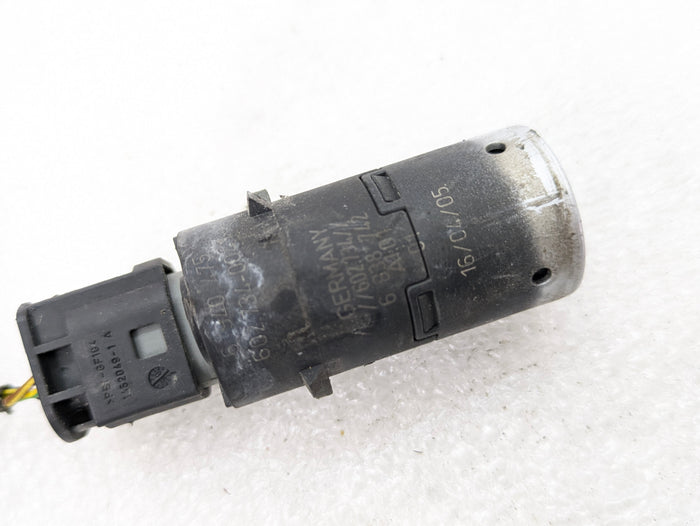BMW E60 E61 M5 550i 545i 530xi Front Bumper PDC Parking Aid Sensor & Harness 6928361