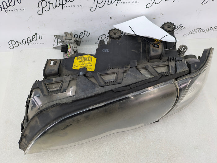 BMW E46 330i 325i Sedan/Wagon LCI Front Left Bi-Xenon Headlight 6910975 *For Parts*