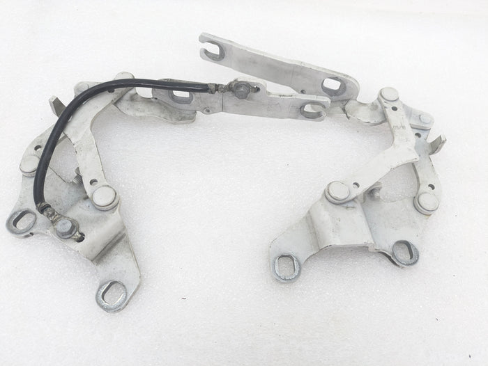 BMW E90 E91 E92 E93 3 Series Left Right Hood Hinge Set 7115263/7115264