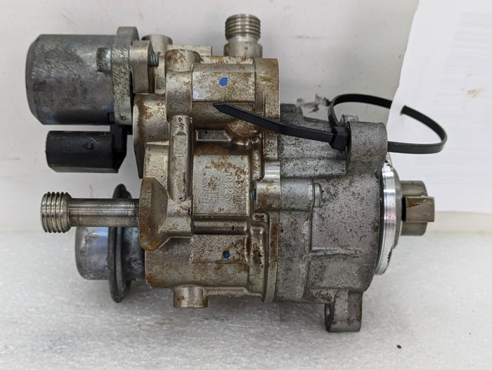 BMW E82 E88 E92 E90 E93 335i 335xi N54 N55 High Pressure Fuel Pump HPFP 7616194