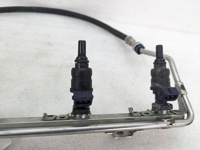 BMW E46 330Ci 330i 330Xi M54B30 3.0 Fuel Rail & Injectors & Hose 13537541452