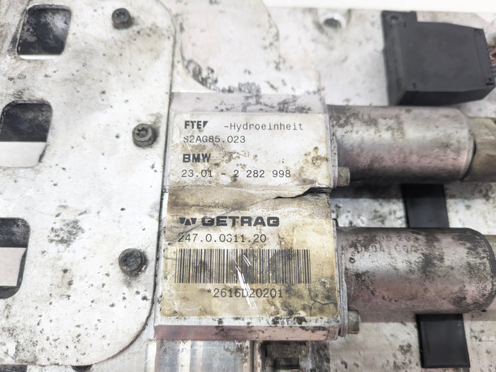 BMW E60 E61 M5 E63 E64 M6 SMG Transmission Hydraulic Clutch Valve Block Solenoid 23012282998