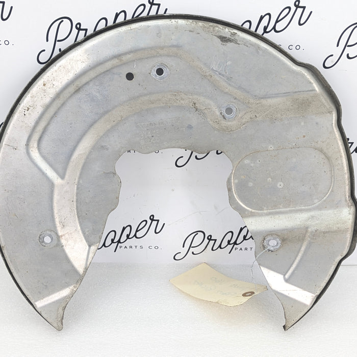2021 Volvo V60 T6 R-Design Right/Passenger Side Front Spindle/Knuckle/Hub Brake Dust Shield 31445102