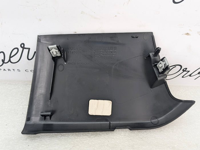 2021 Volvo V60 T6 R-Design Right/Passenger Side Seat Belt Cap 31479263