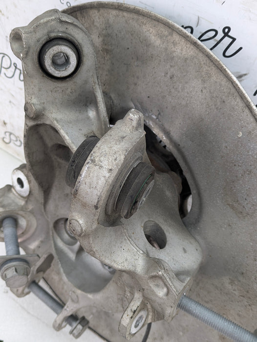 BMW G20 330ix M340ix 330ex Left/Driver Side Rear Knuckle/Hub/Spindle 6899305/33306898479