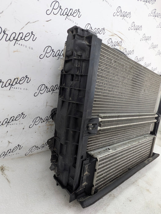 BMW E90 E92 E93 335xi 335i N55 N54 Auto Transmission Engine Cooling Pack Radiator/AC Condenser/Intercooler/600W Fan 17117788903/7545366