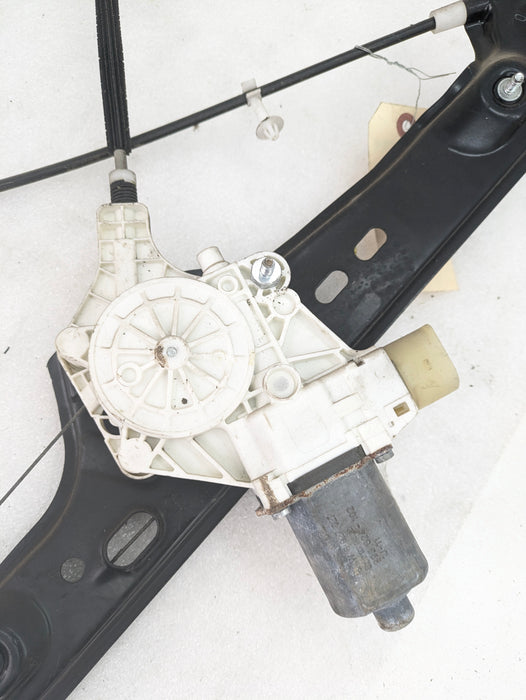 BMW E90 E91 M3 335i 330i 328i 325i 323i Left/Driver Side Front Window Regulator W/Motor 7140587/6927027